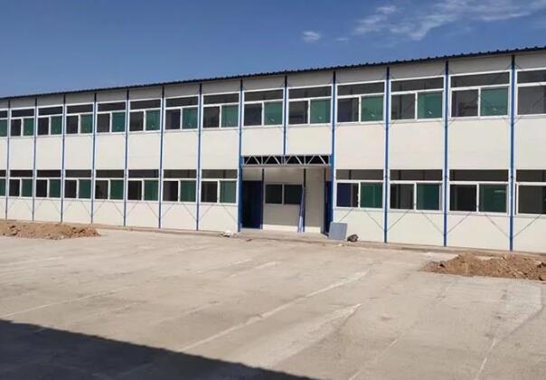 襄陽地區(qū)，工地住人鋼結(jié)構(gòu)活動板房的優(yōu)勢條件是什么？